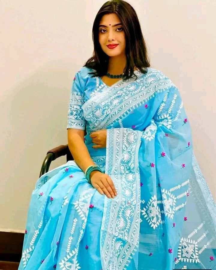 হাফ সিল্ক নকশিপাড় শাড়ি 3
