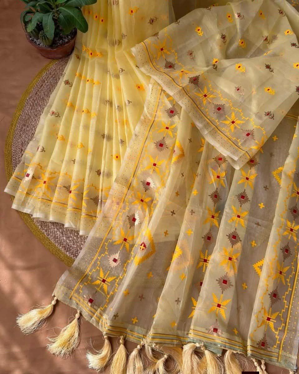 হাফ সিল্ক স্কিন প্রিন্ট শাড়ি (ব্লাউজ পিসসহ)