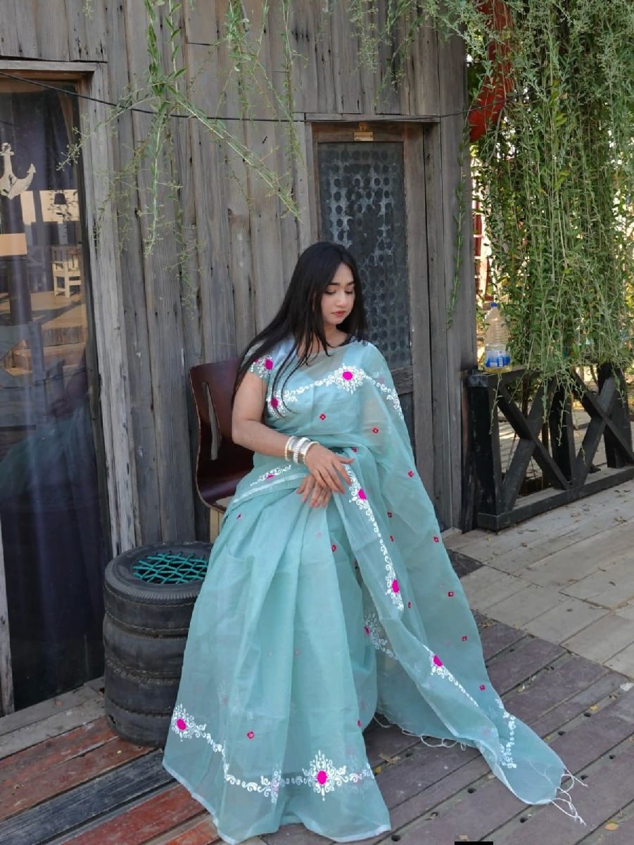 Semi Moslin Sharee with Blouse Piece 2