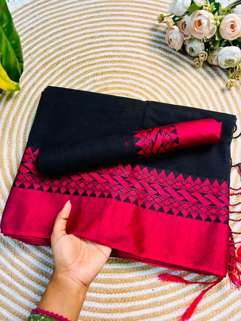 কালো–গোলাপি টাঙ্গাইল ১০০% কটন শাড়ি — ব্লাউজ পিসসহ