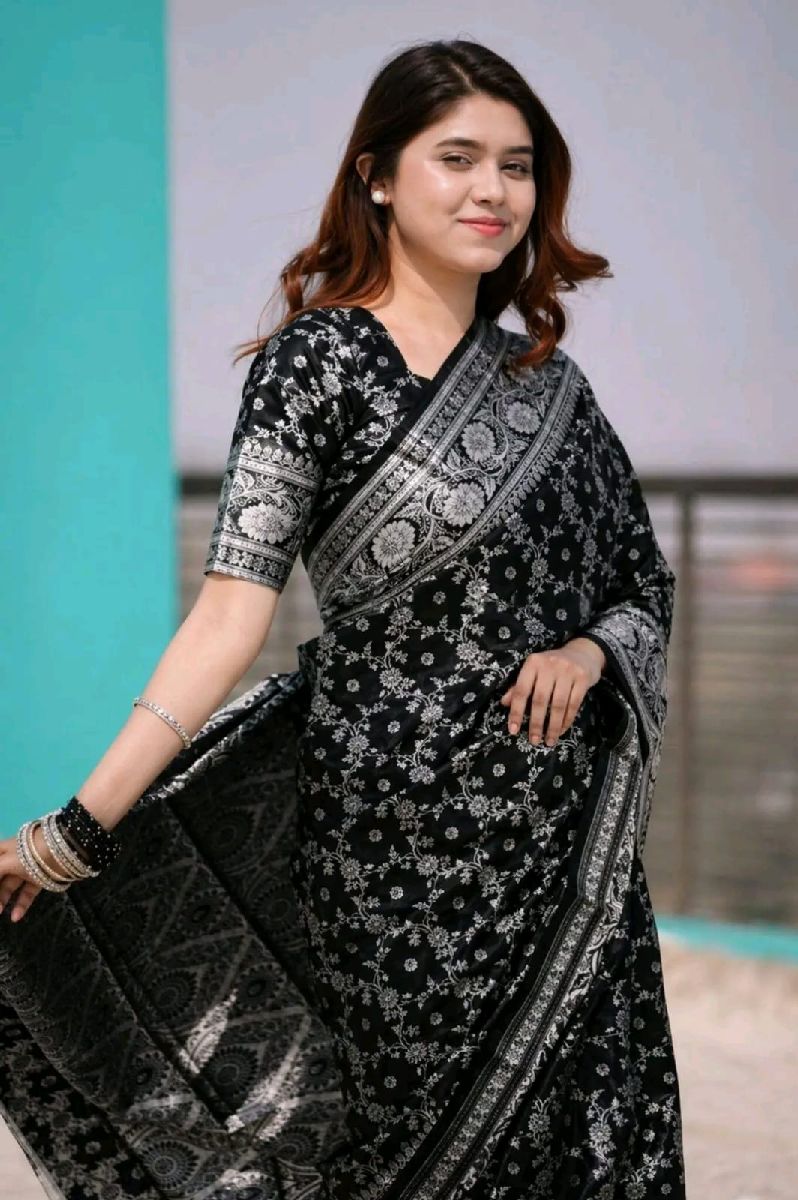 ✨ Royal Elegance Benaroshi Katan Saree ✨ 3