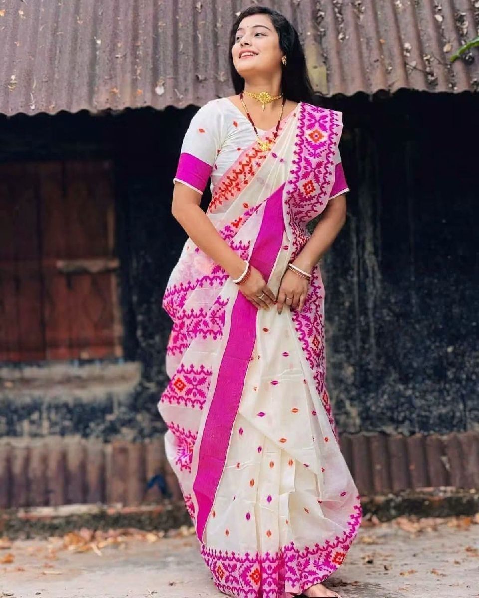Half silk Screen Print Saree 3
