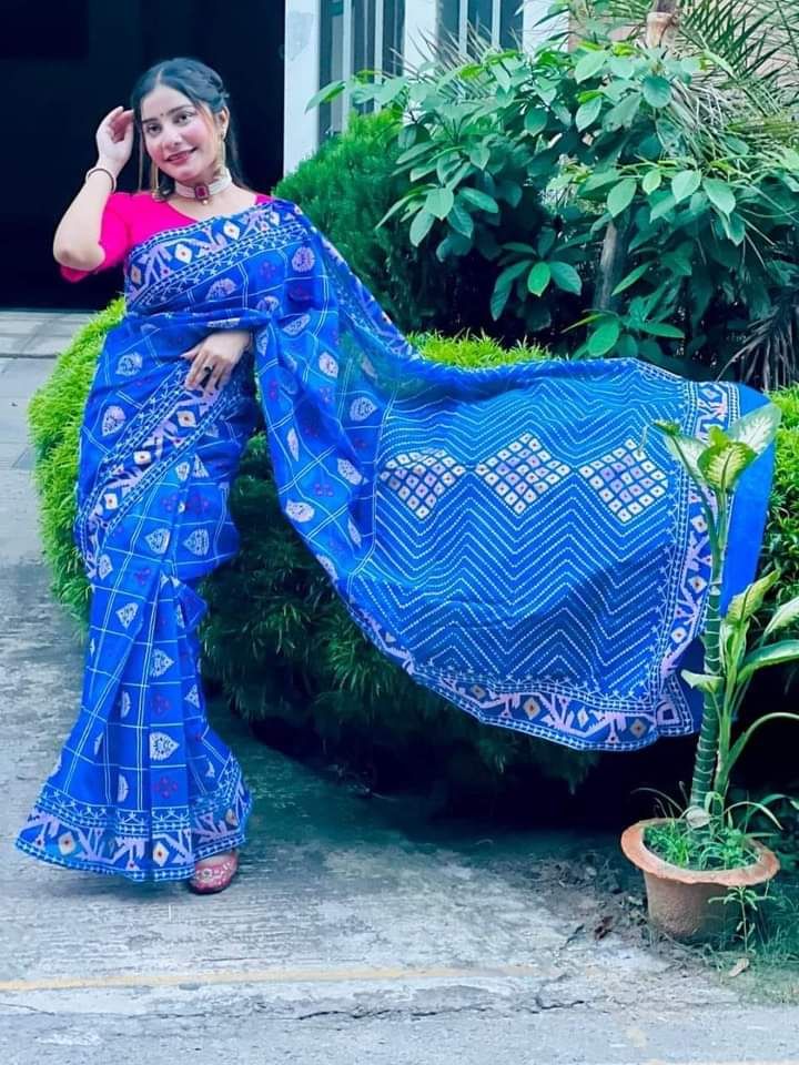মেয়েদের শাড়ি 2