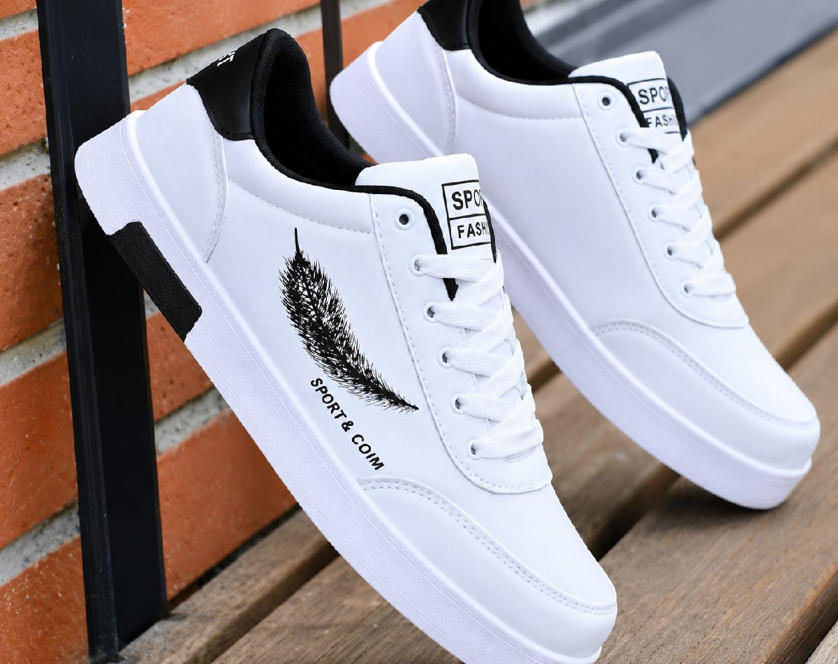 Sneakers shoes