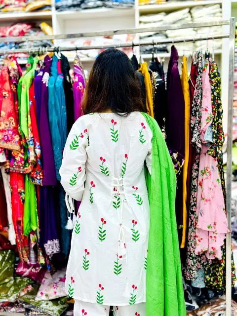 Trendy Three-Piece Collection 3