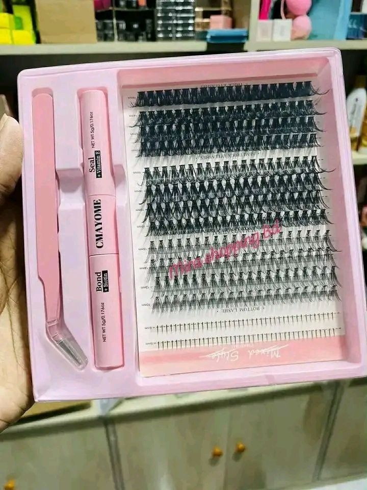 eyelashes extensions