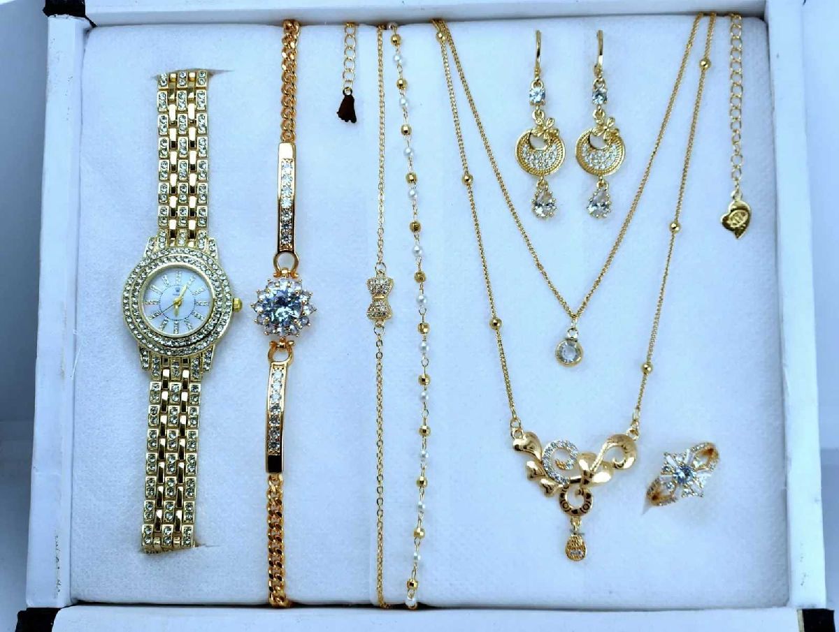 Women Watch Combo
