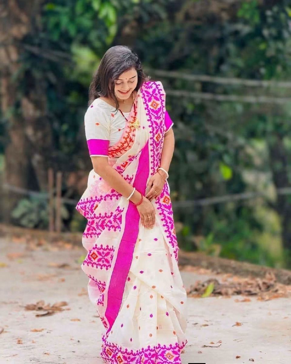 Half silk Screen Print Saree 2
