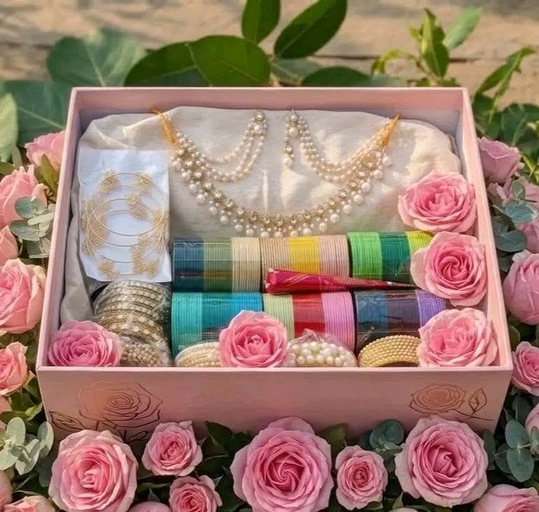 Mega Velvet Bangle & Jewelry Gift Box Combo