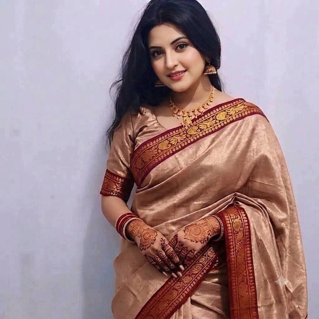 ইন্ডিয়ান লামা সিল্ক শাড়ি