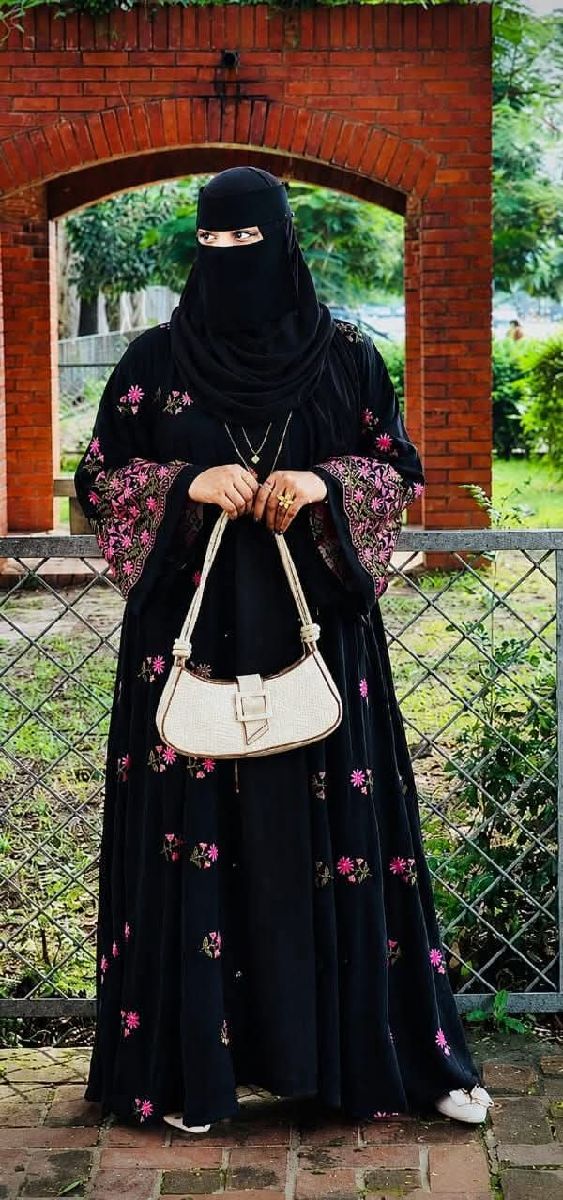 Pinky Embroidery Dubai Cherry Abaya Set (Koti + Inner + Hijab) 2