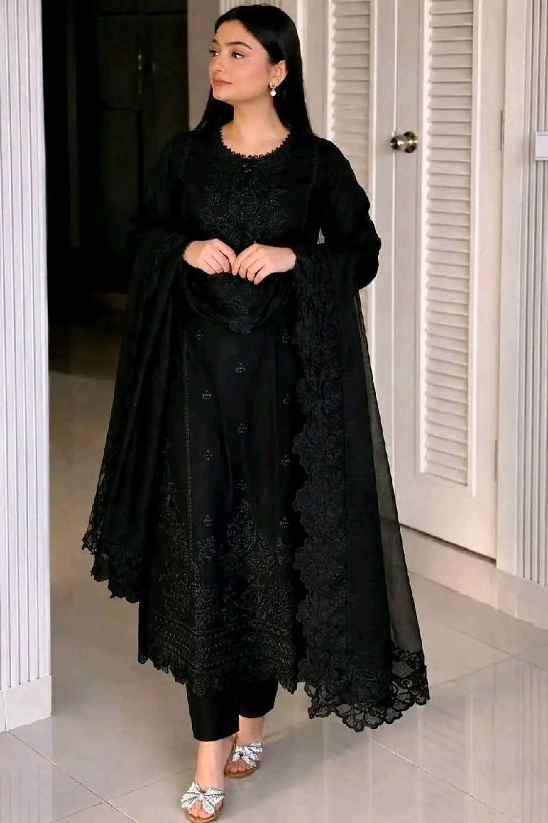 Embroidery Three Piece 2