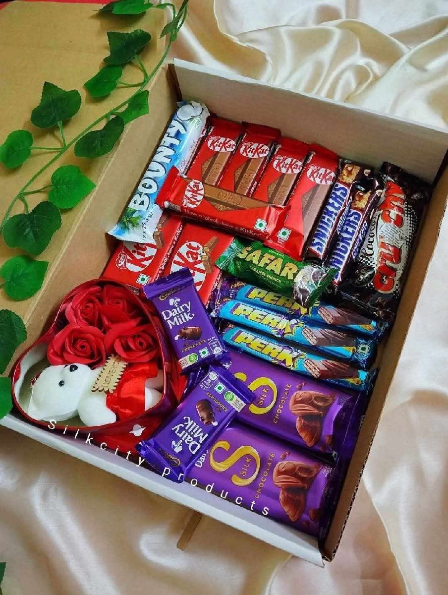 ​Grand Premium Chocolate Kingdom & Heart Box Mega Gift Combo (গ্র্যান্ড প্রিমিয়াম চকোলেট কিংডম ও হার্ট বক্স মেগা গিফট বক্স)