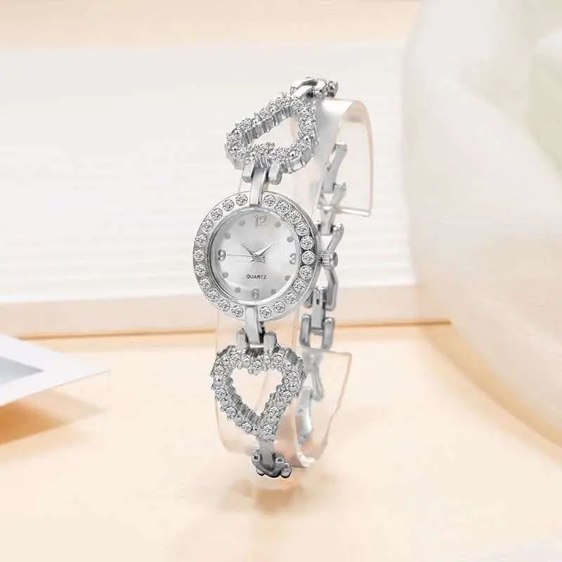 Heart Designed Diamond Stone Wristwatch 2