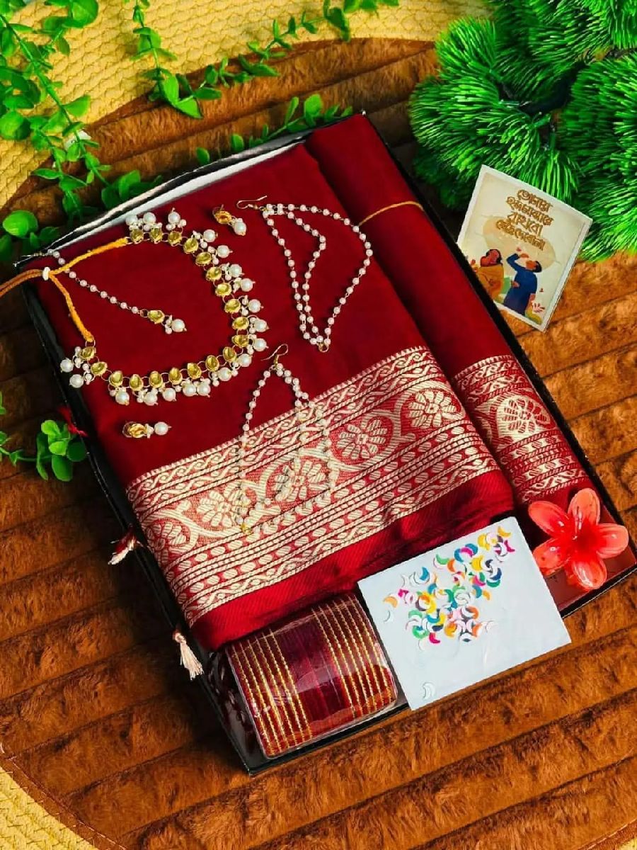 বাজেট ফ্রেন্ডলি  শাডি কম্বো