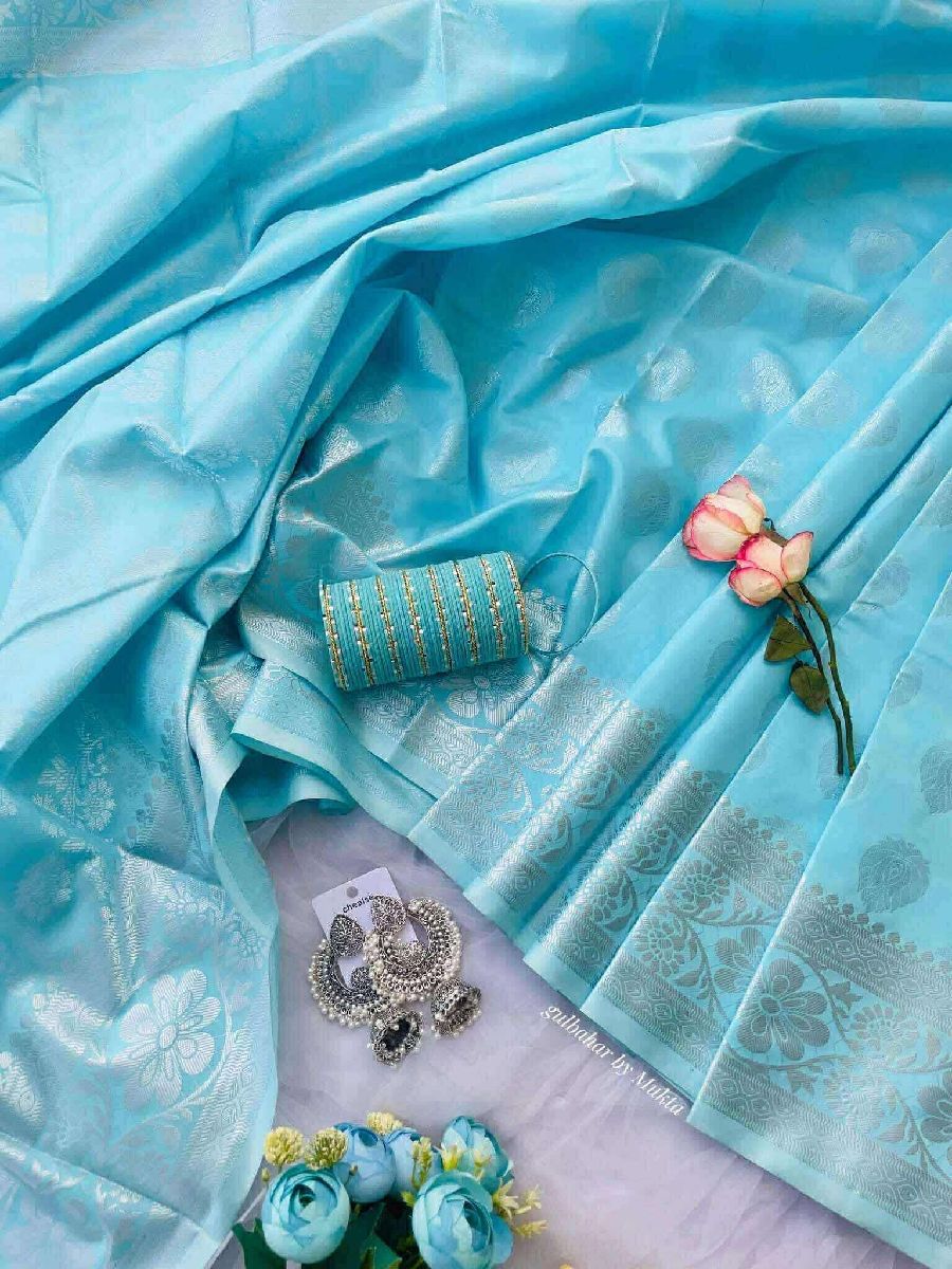 Sky Blue Traditional Silk/Katan Saree with Oxidized German Silver Earrings & Matching Bangle Combo (আকাশি ট্র্যাডিশনাল শাড়ি, অক্সিডাইজড ঝুমকা ও ম্যাচিং চুড়ি উপহার কম্বো)