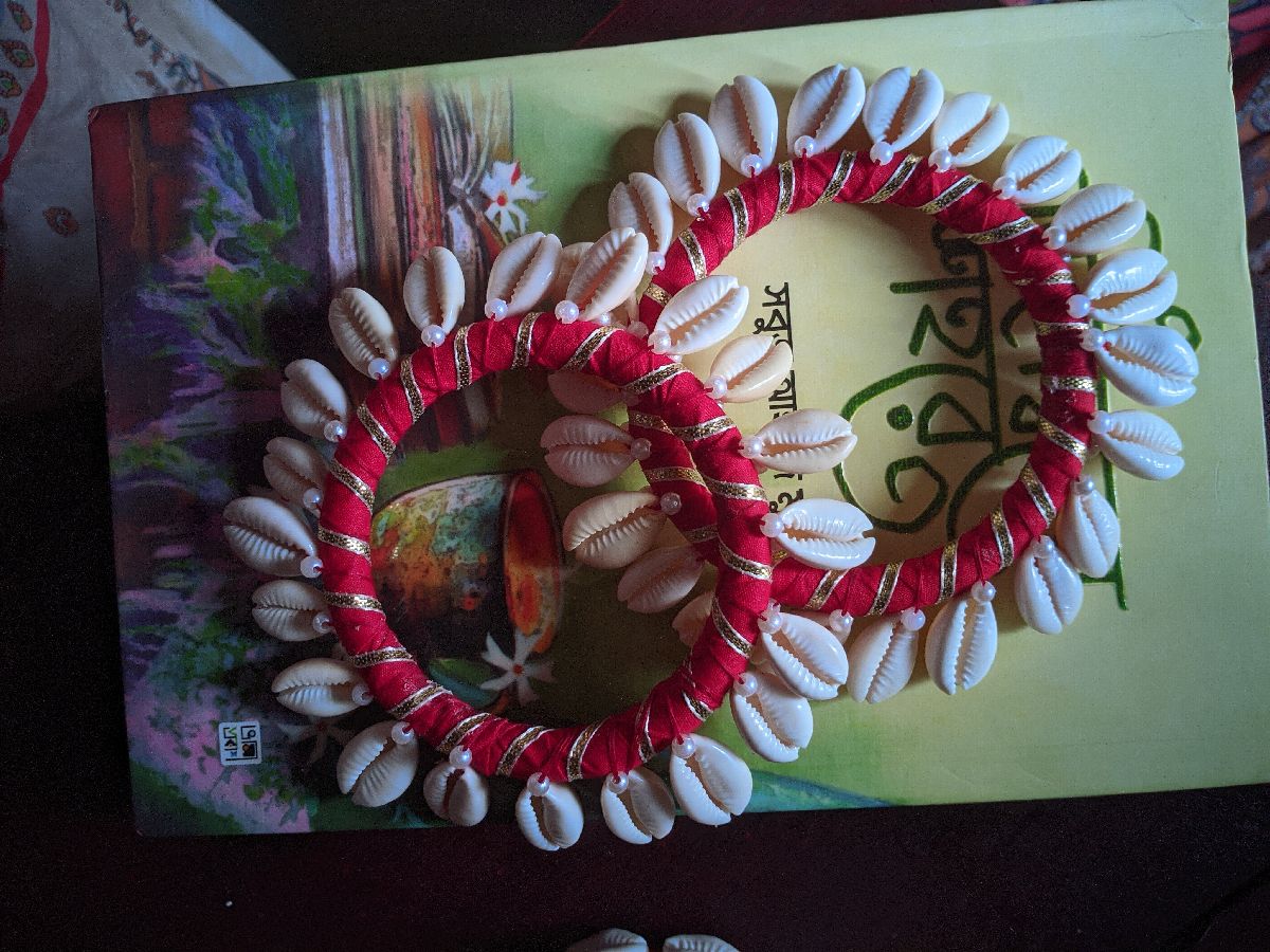 হাতে বানানো চুরি