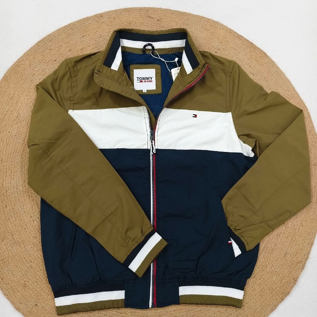 Tommy hilfiger bombar jacket 2