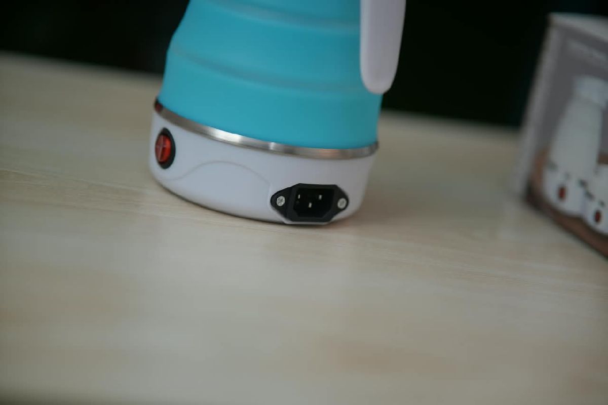 Portable Electric Kettle (Foldable) 3