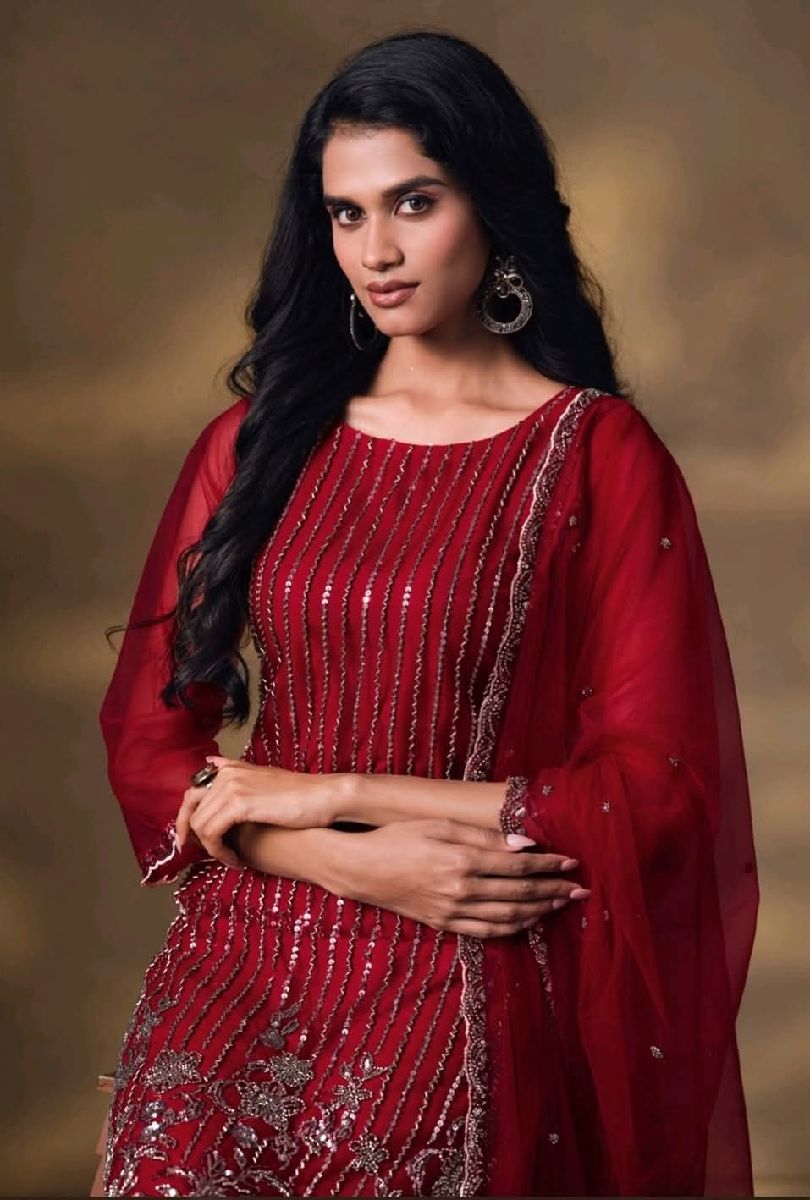 Luxury Vipul Arushaa 3