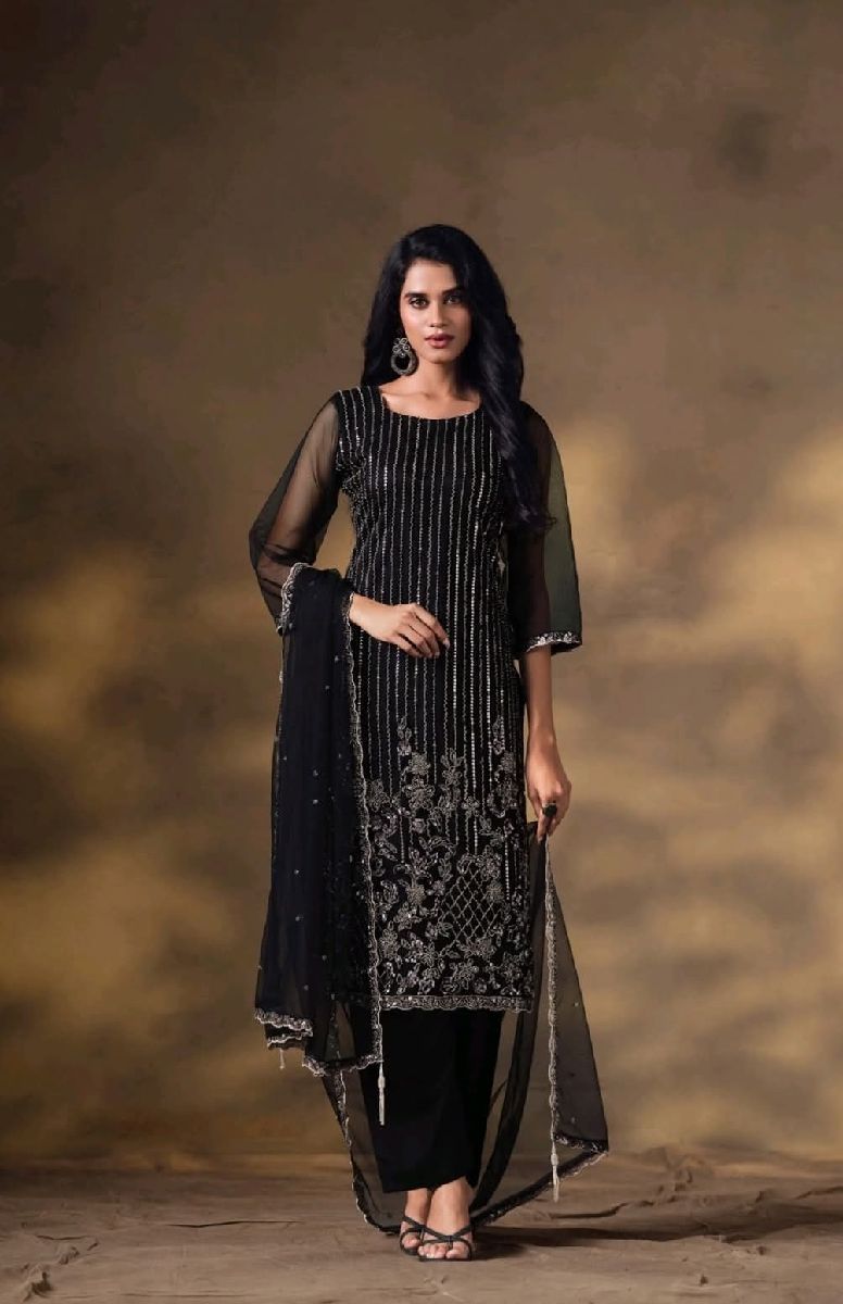 Luxury Vipul Arushaa 2
