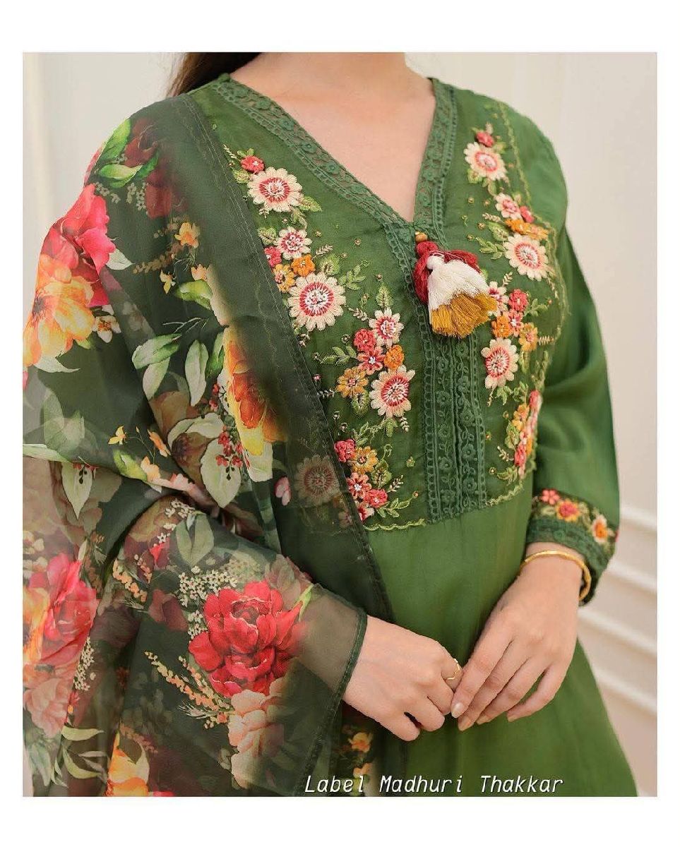 ভাইরাল গাউন থ্রি পিস 2