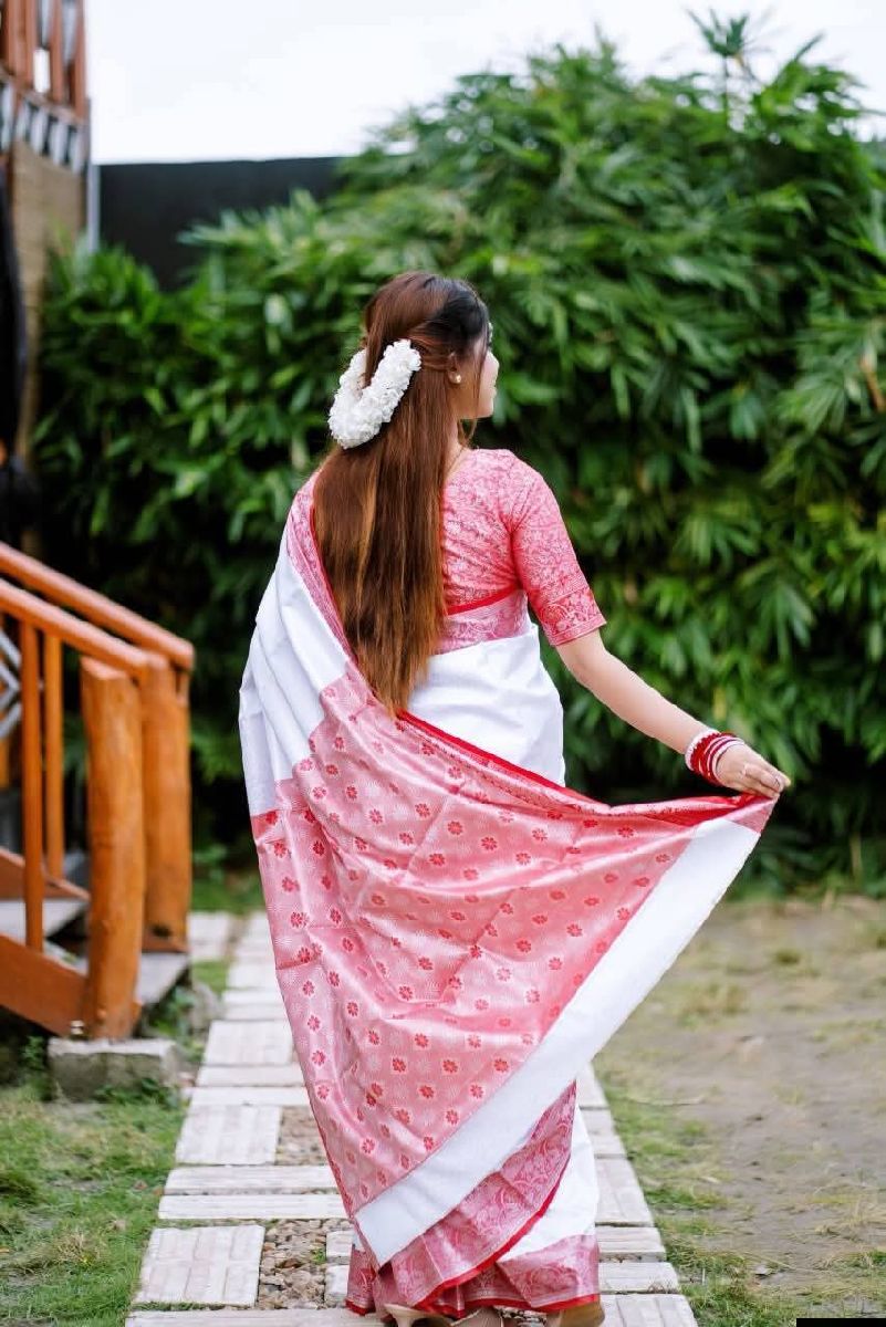 👑 Kanjivaram Katan Saree With Blouse Piece 👑 3