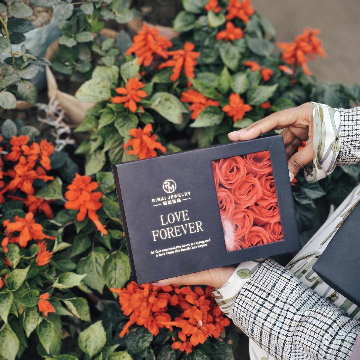 LOVE FOREVER GIFTS BOX 2