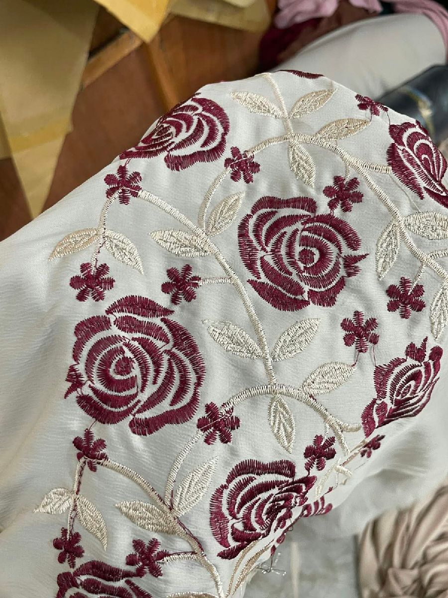 Rose abaya 3
