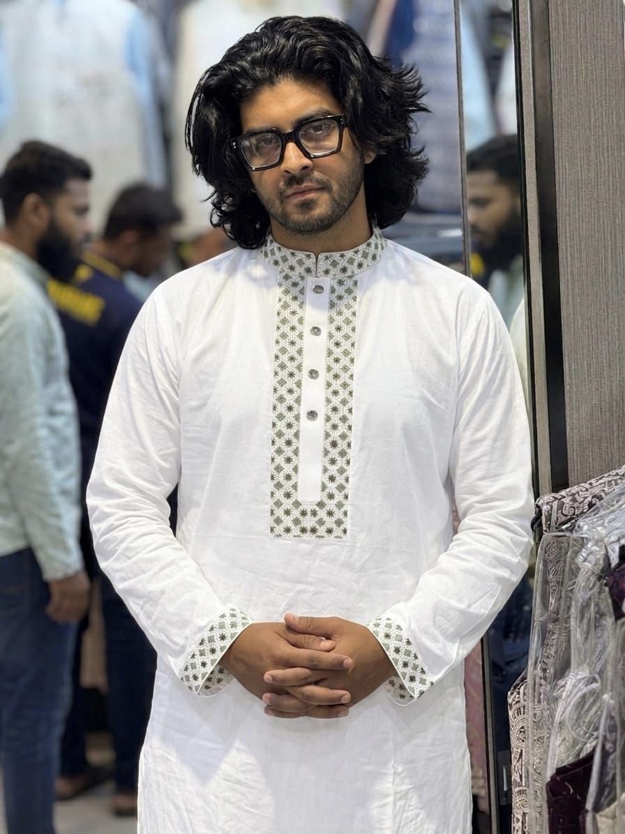প্রিমিয়াম ধুতি এমব্রয়ডারি