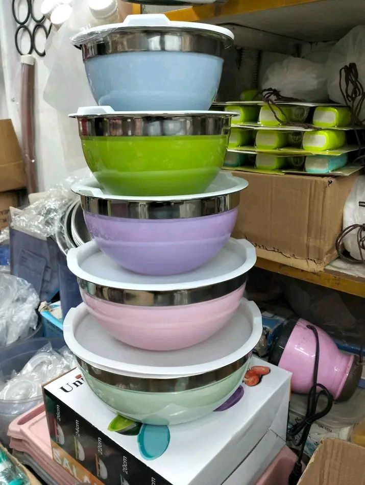 🥗✨ Premium Stainless Steel Salad Bowl Set (5 Bowls + 5 Lids)